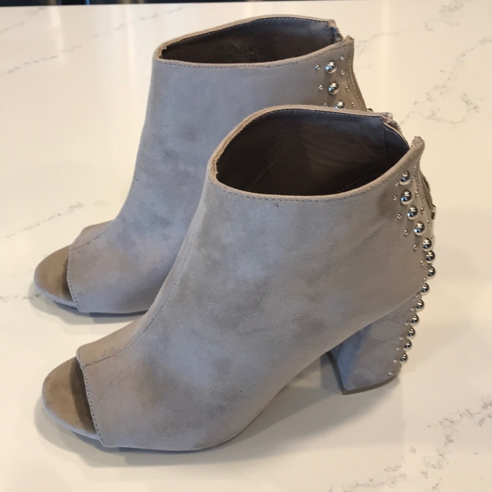 Steve Madden peep toe shoes